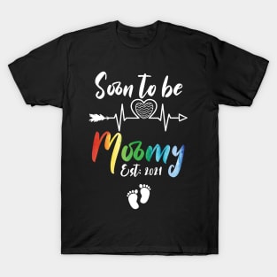 Soon To Be Mommy Est 2021 mommy T-Shirt